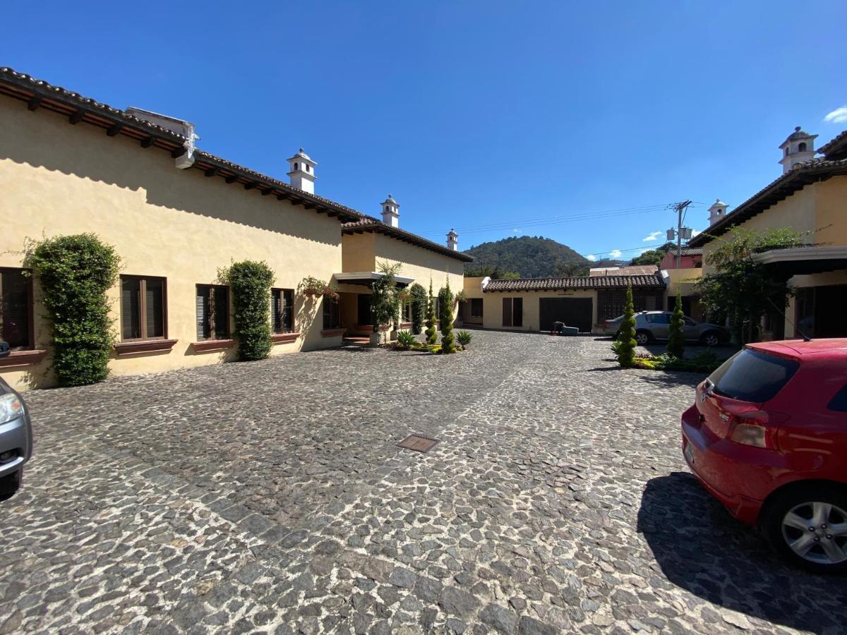 Suite Don Pedro: Hermoso Loft Con Parqueo Gratis! Antigua Εξωτερικό φωτογραφία